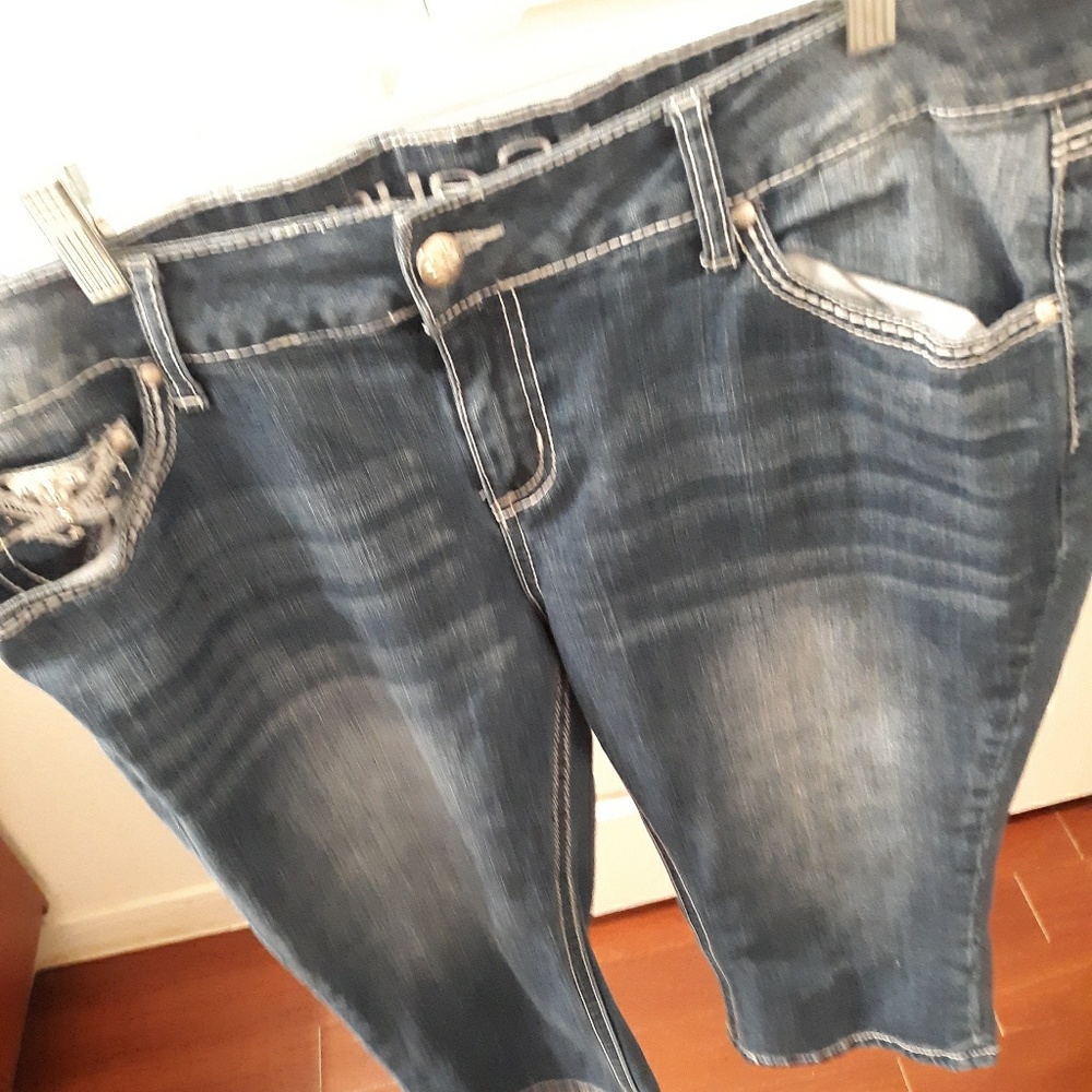 *SOLD ON MERCARI DO NOT BUY *